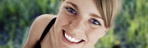 Schöne Zähne in Moers mit Bleaching, Veneers